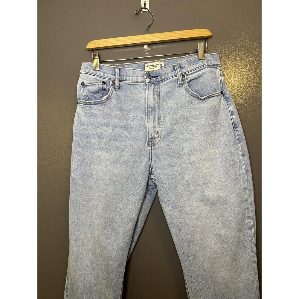 Abercrombie & Fitch Jeans Womens 12S Light Wash Ultra High Rise Straight Denim
